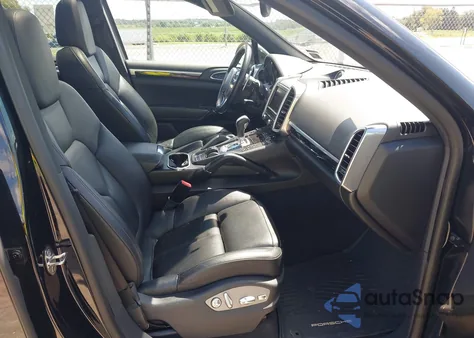 2014 Porsche Cayenne Diesel z USA, uszkodzony, nr VIN WP1AF2A26ELA35774